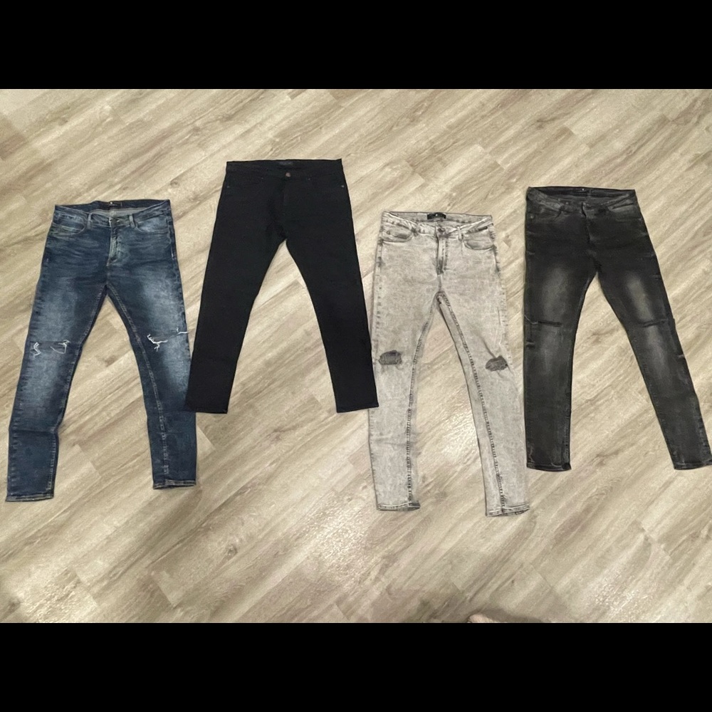 4 pairs Zara men’s Skinny Jean bundle (stretch material)